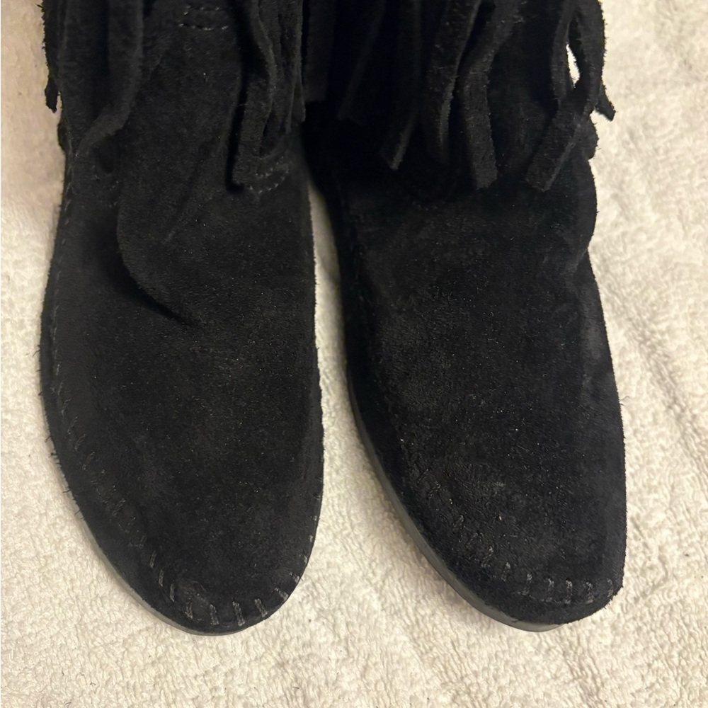 Minnetonka Moccasin 3-Layer Fringe Boots